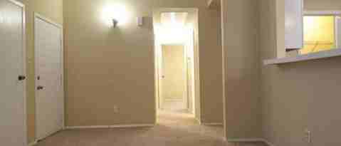 Building Photo - 10066 Sharpton Dr