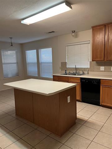 Building Photo - 10104 Benwick Dr