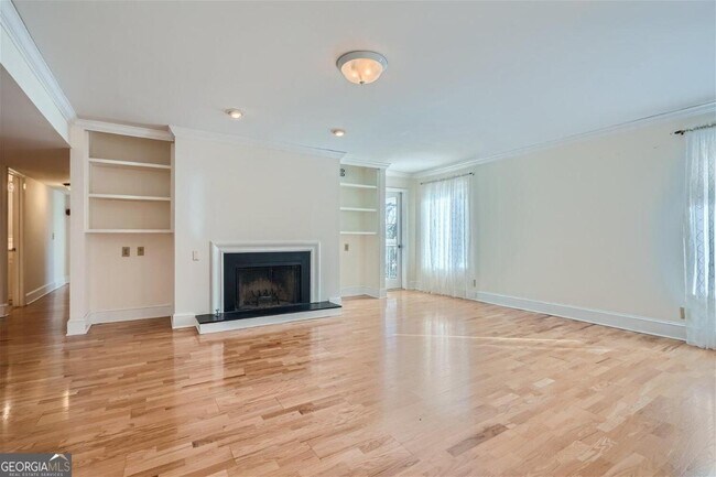 Building Photo - 596 Emory Oaks Way