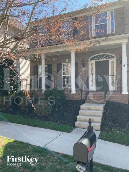 Primary Photo - 15625 Troubadour Ln