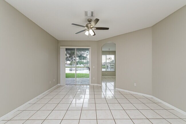 Building Photo - 1223 Alpine Lake Dr