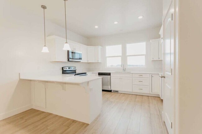 Foto del edificio - 13916 S Champlin Peak Dr