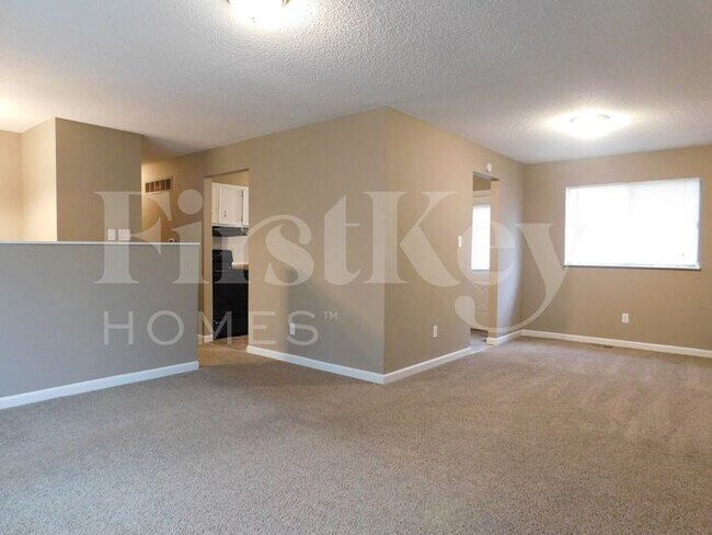 Foto del edificio - 2489 Millvalley Dr