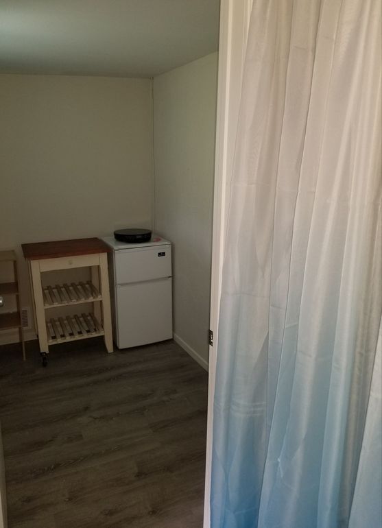 Building Photo - 645 Matagual Dr