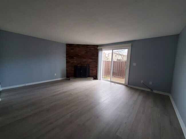 Foto del edificio - 4807 Grafton Rd