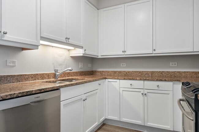 Foto del edificio - 130 N Garland Ct