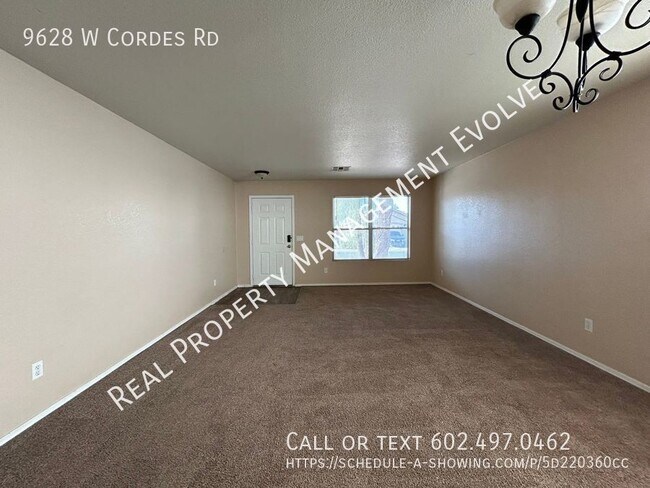 Building Photo - COME TOUR TODAY!