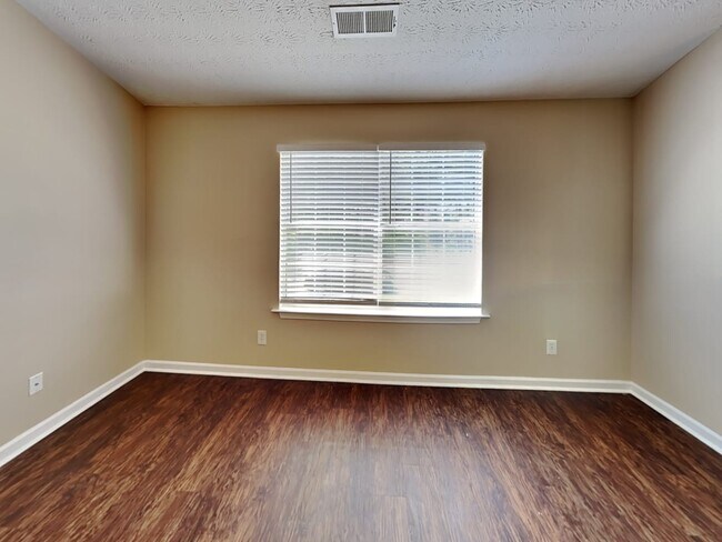 Building Photo - 7070 Shenandoah Trl