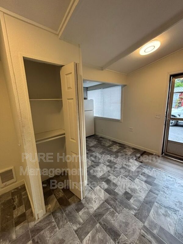 Building Photo - 7394 Birch Bay Dr