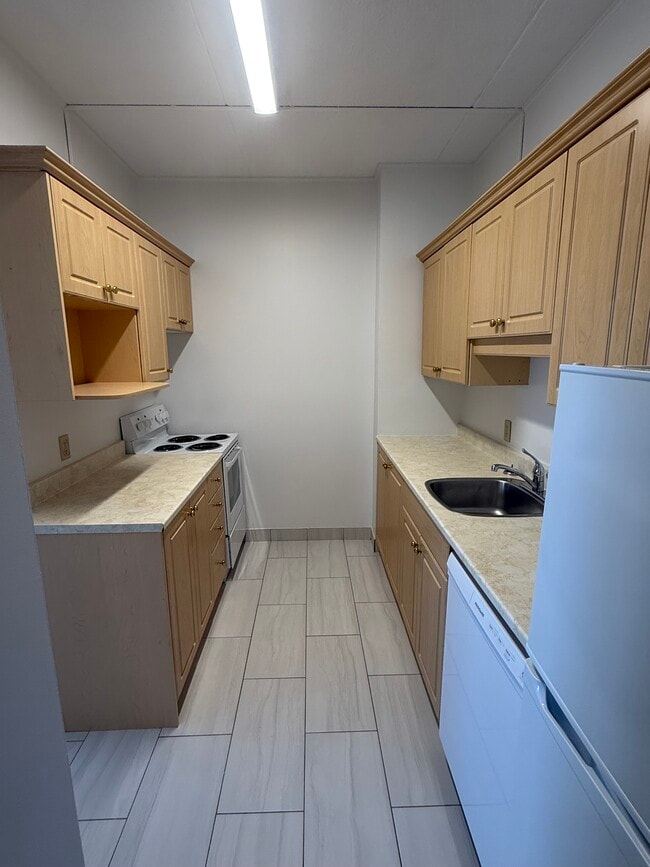 Building Photo - StoneyBrook Apartments