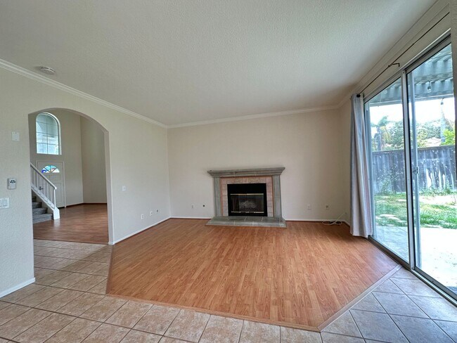 Foto del edificio - Stunning 4 bedroom home in Oceanside near ...