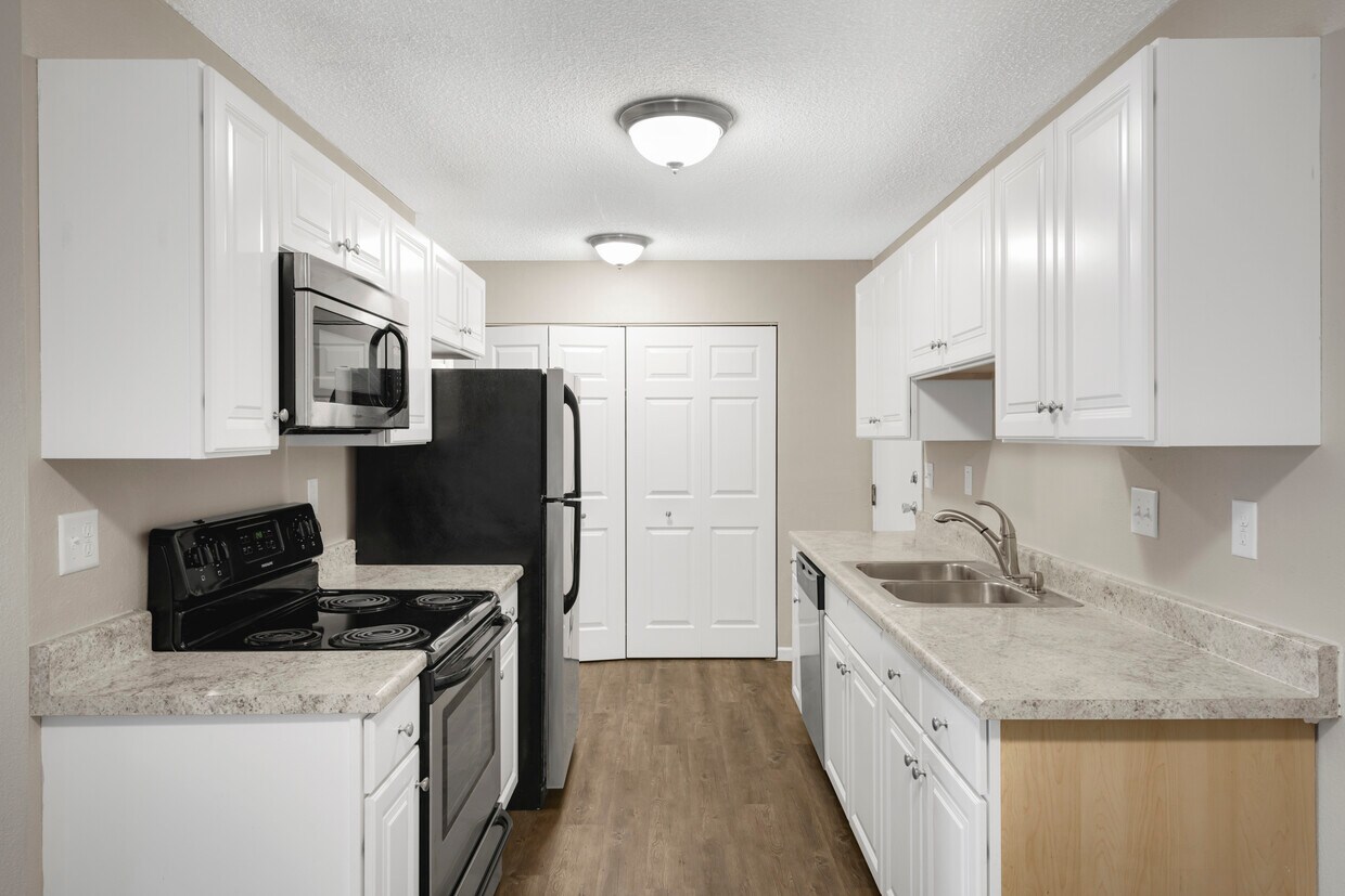 Hearthwood Apartments Apartments in Prior Lake, MN