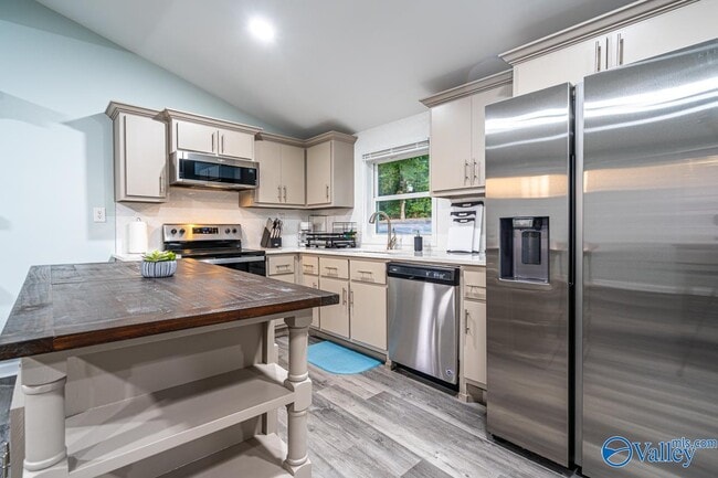 Foto del edificio - 7707 Bailey Cove Rd SE