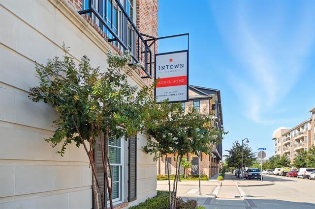 Foto del edificio - 14989 Oak St
