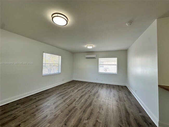 Foto del edificio - 1411 N Dixie Hwy