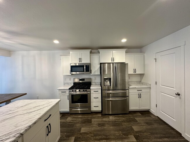 Building Photo - 5186 W Koppers Ln