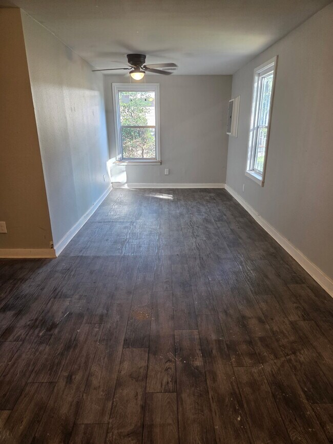 Foto del edificio - 2866 Edgewood St