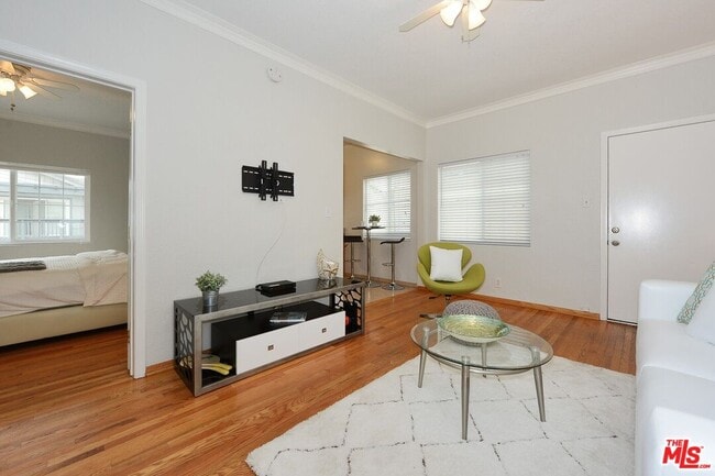 Building Photo - 2326 Pacific Ave