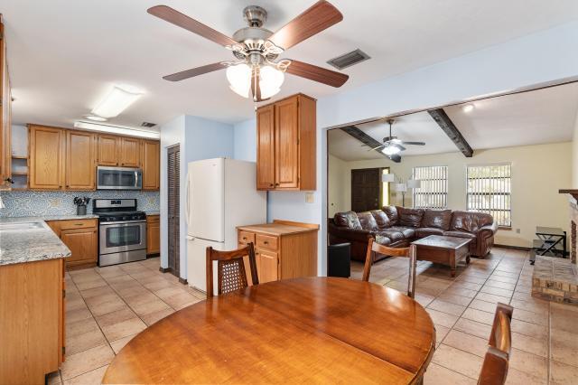 Foto del edificio - 3 bedroom in Gainesville FL 32606