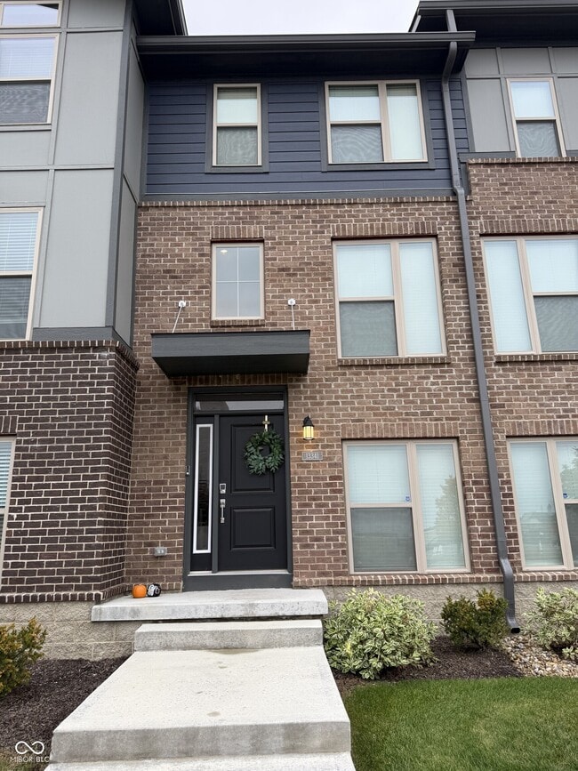 Building Photo - 13341 Minden Dr