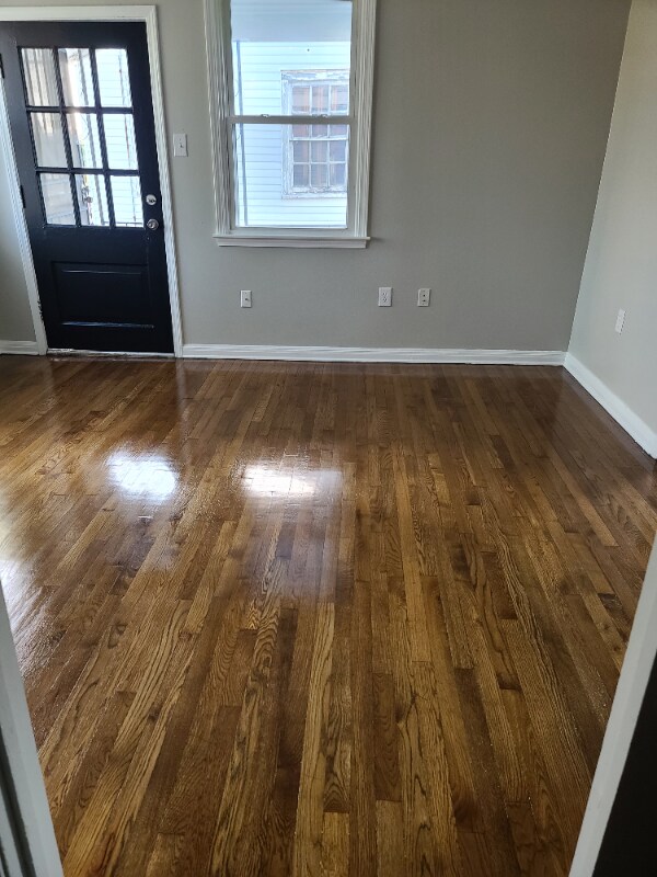 Building Photo - 2233 Humanity St