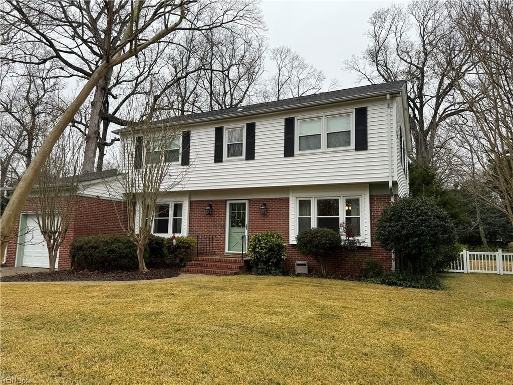 Primary Photo - 3716 S Queensgrove Cir