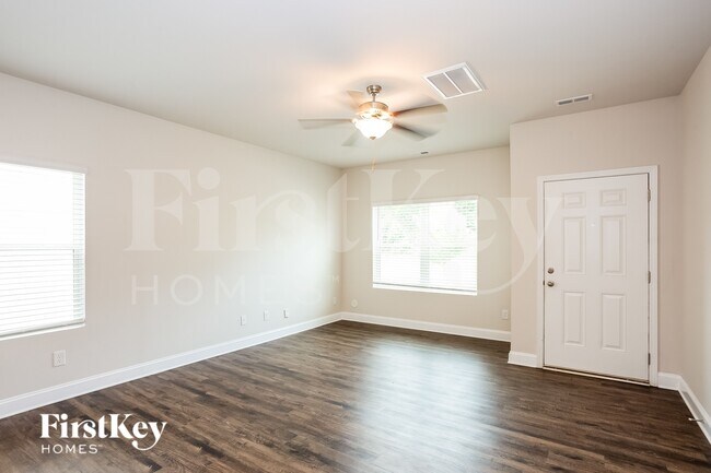 Foto del edificio - 5225 Cobblestone Glen Dr