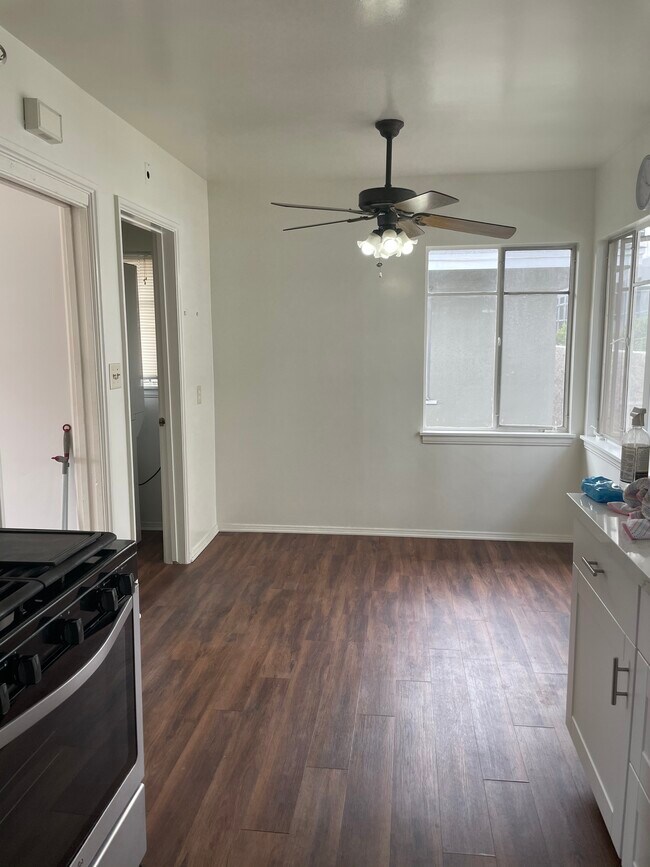 Kitchen/dining - 4012 Van Buren Pl