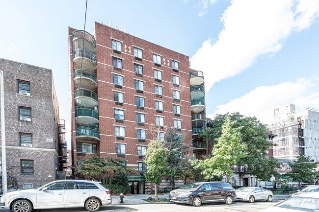 Building Photo - Pacific Towers