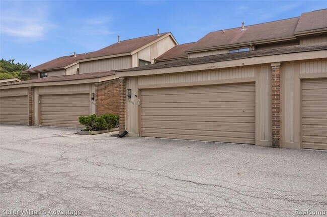 Foto del edificio - 5271 Wright Way E