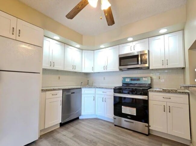 Building Photo - 58 Mulberry Ct