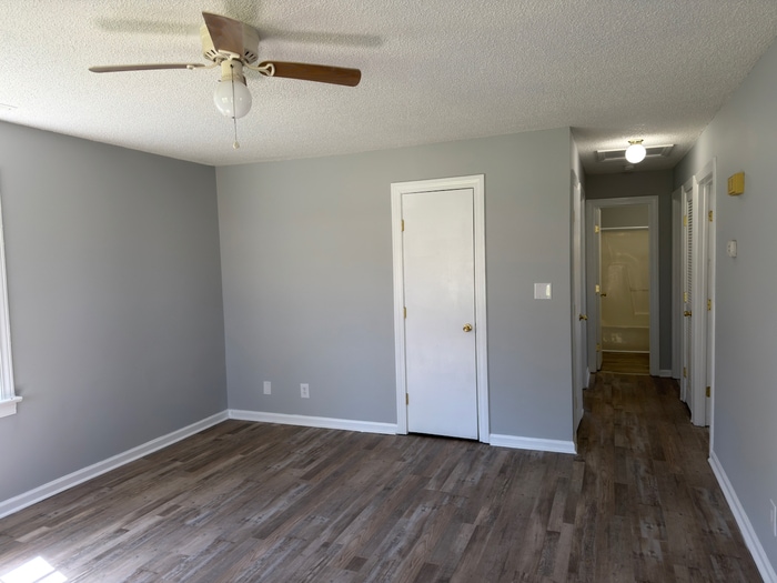 Foto del edificio - 615 Taylor Dr