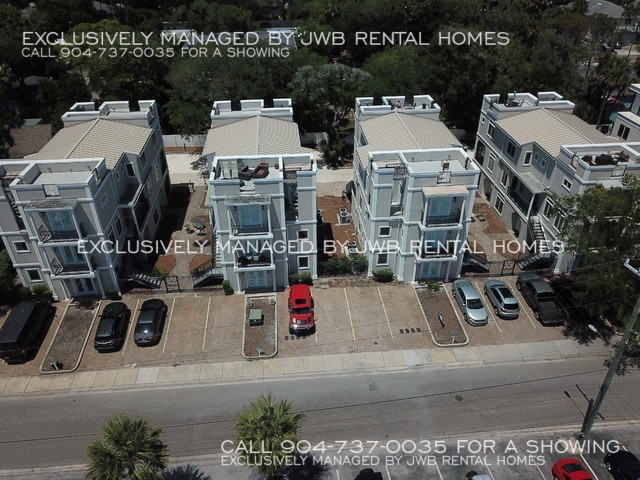 Building Photo - 363 Ahern St