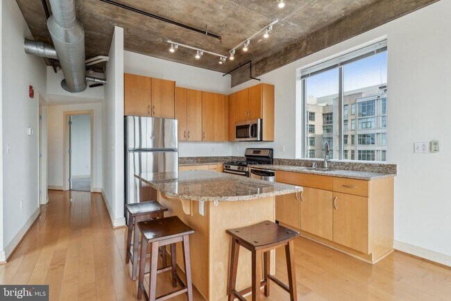 Foto del edificio - 301 Massachusetts Ave NW