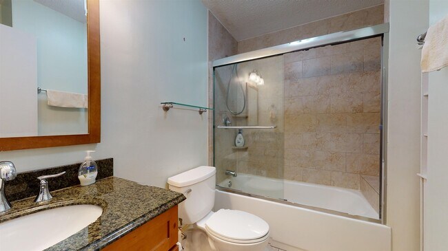 Building Photo - 505 Harmon Cove Tower
