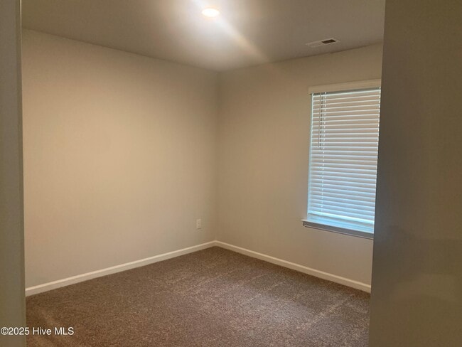 Building Photo - 410 Turp Landing Ln