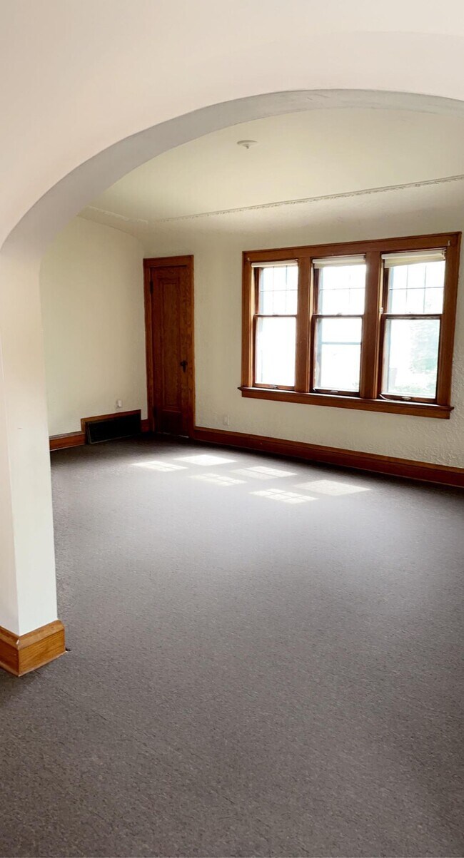 Foto del edificio - 3213 N 45th St