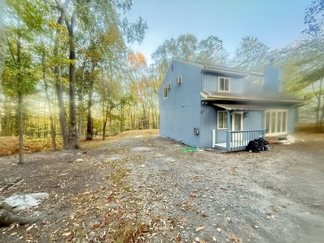 Foto del edificio - 1049 Alpine Dr