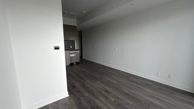 Building Photo - 1016-6 Flavelle Trail