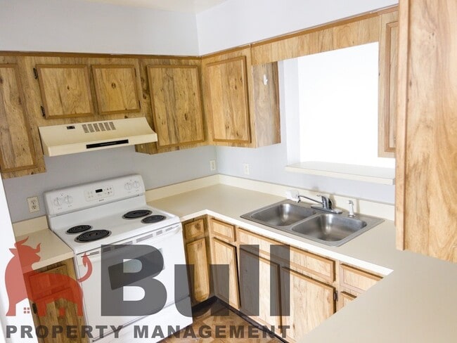 Foto del edificio - 28 Sandalwood Ct