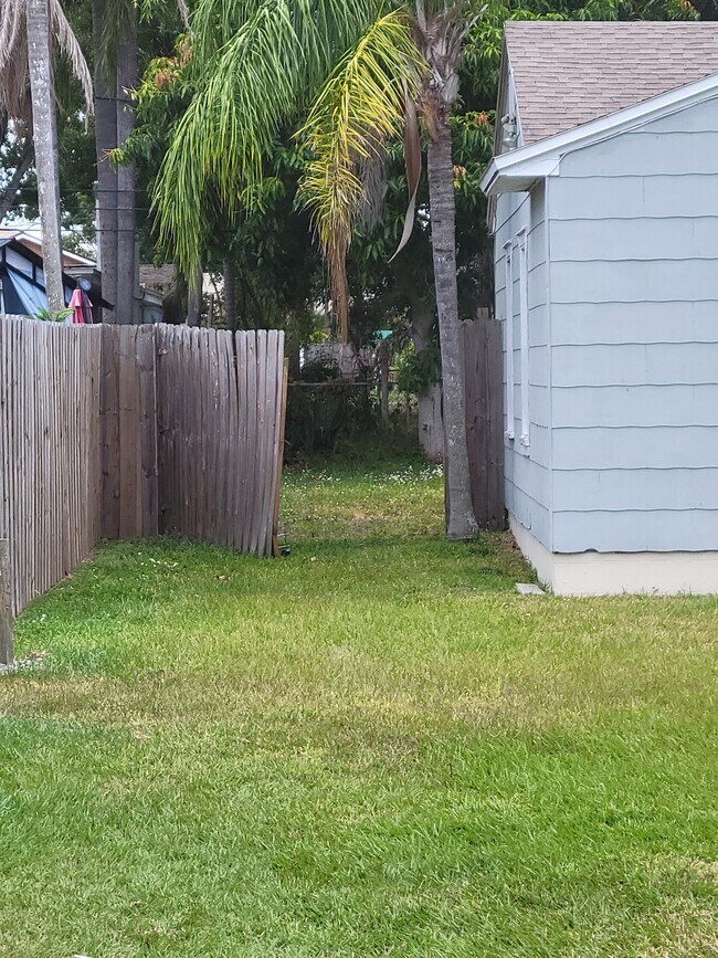 Foto del edificio - 2701 47th Ave N