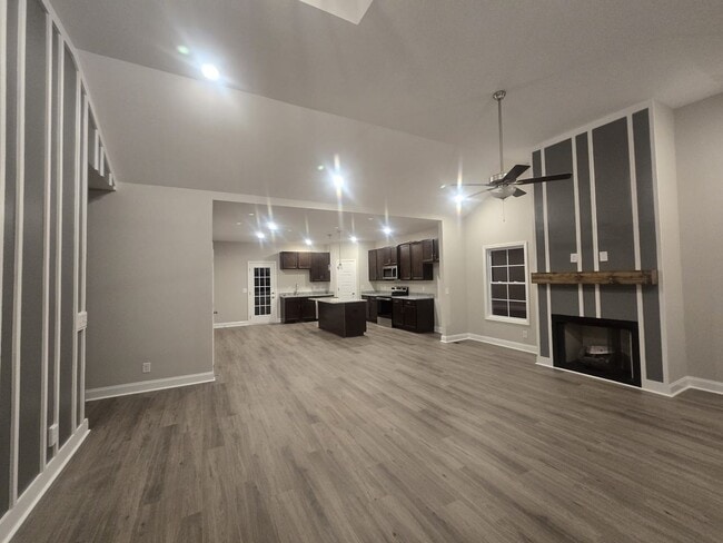 Building Photo - 1 Month Free Rent! Jasper New Construction...