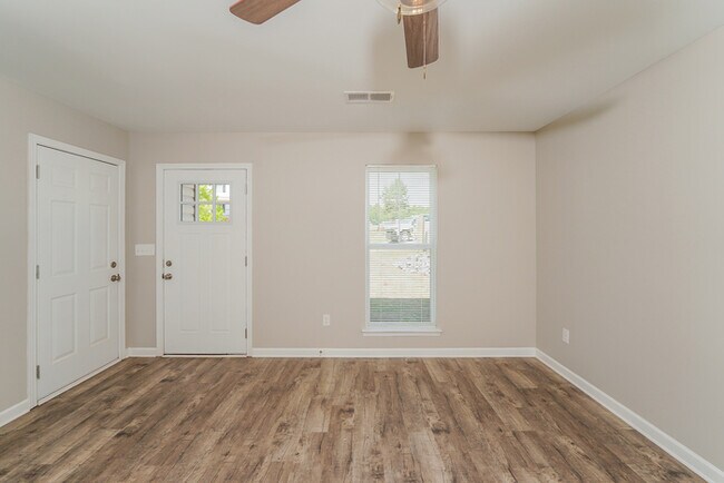 Building Photo - Cozy 3-Bedroom Home in Odenville, AL