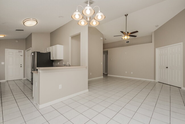 Foto del edificio - 1853 Wimbledon St