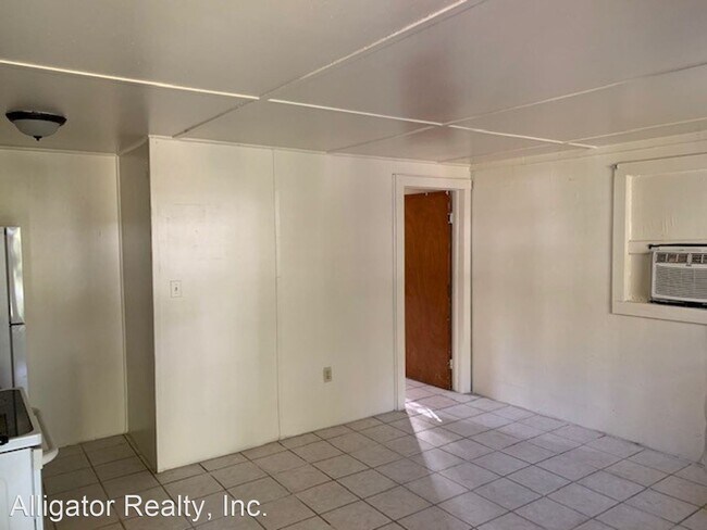Building Photo - 1 br, 1 bath House - 825 NW 4th Avenue