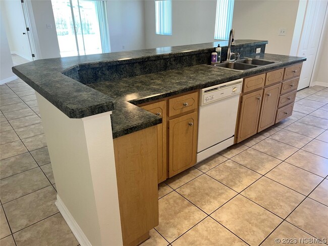 Building Photo - 2808 Orange Tree Dr