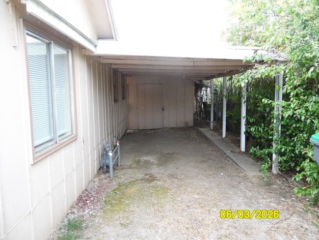 Building Photo - Cozy Home for Rent