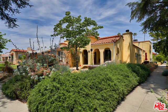 Foto del edificio - 3903 Revere Ave