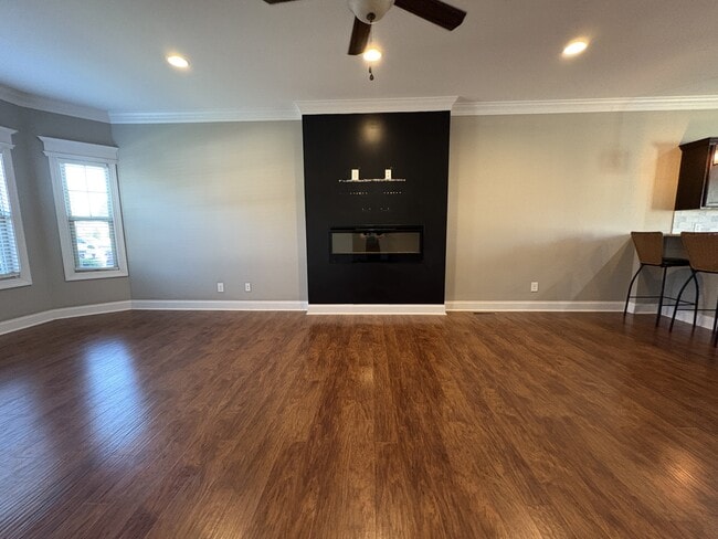 Photo - 154 Mallard Ln House