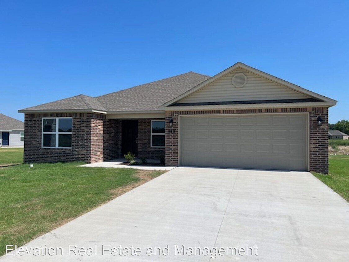 4 br, 2 bath House 930 W. Aiden Dr. House for Rent in Siloam
